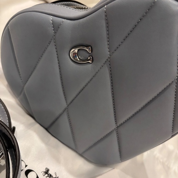 Coach Quilted Heart Bag Gray - Picture 4 of 6